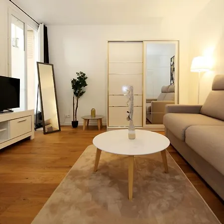 Studio Moderne Et Lumineux Pres De Montmartre - 2p Apartment Paris
