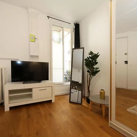 Studio Moderne Et Lumineux Pres De Montmartre - 2p Apartment *